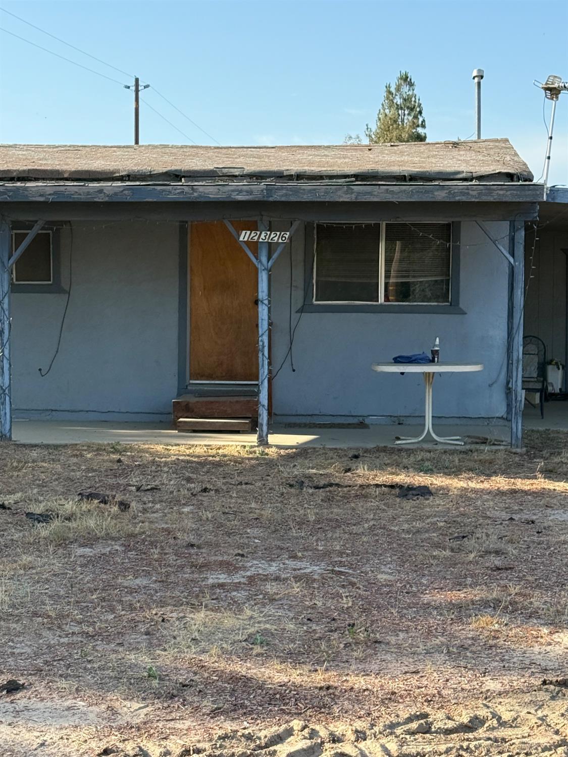 12326 E Dinuba Ave, Selma, CA 96662