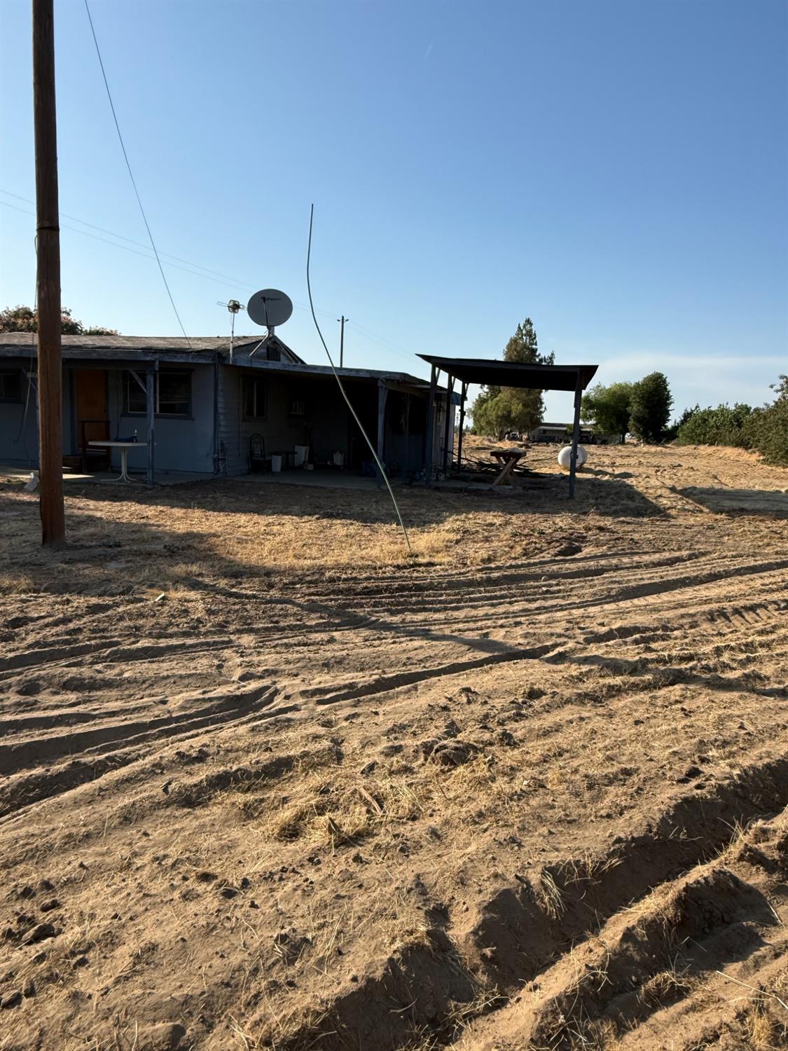 12326 E Dinuba Ave, Selma, CA 96662