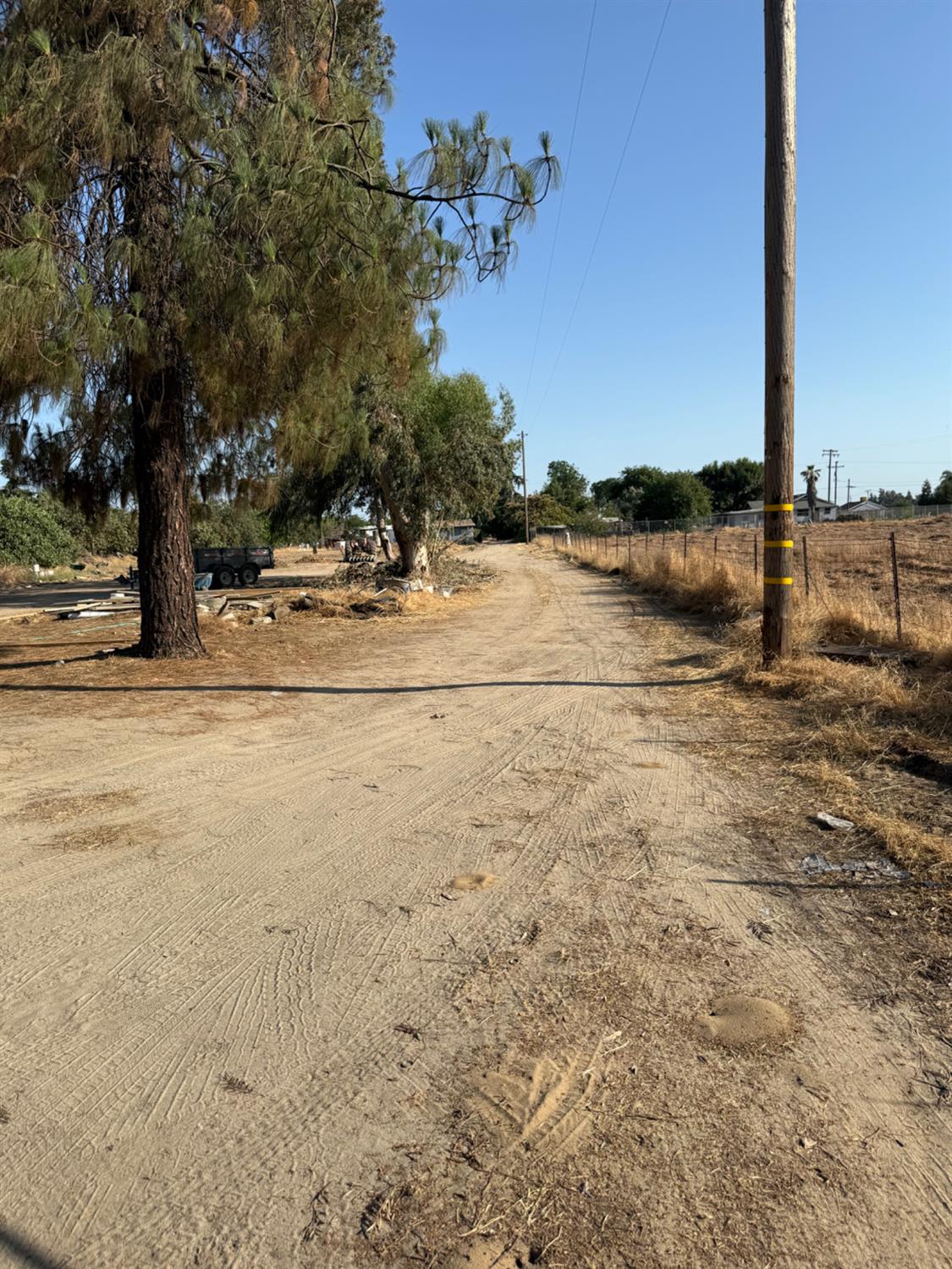 12326 E Dinuba Ave, Selma, CA 96662