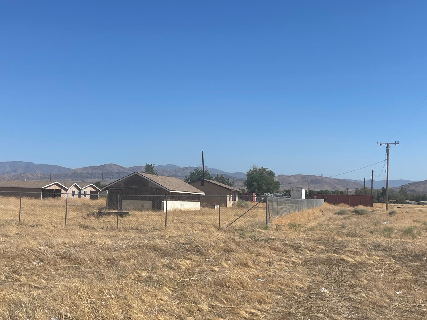 12 Avenue P8 E, Palmdale, CA 93550