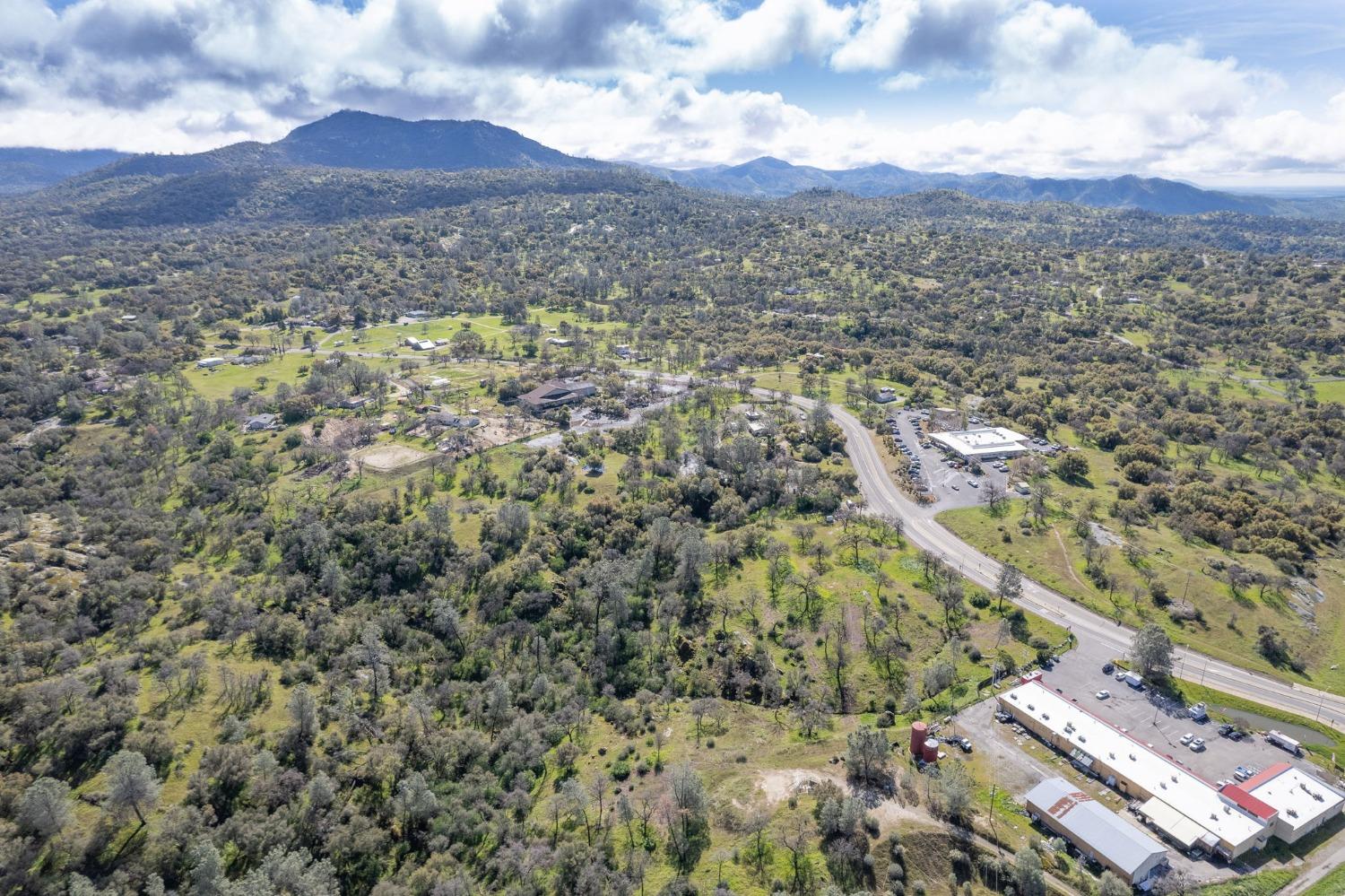 29645 Auberry Rd, Prather, CA 93651