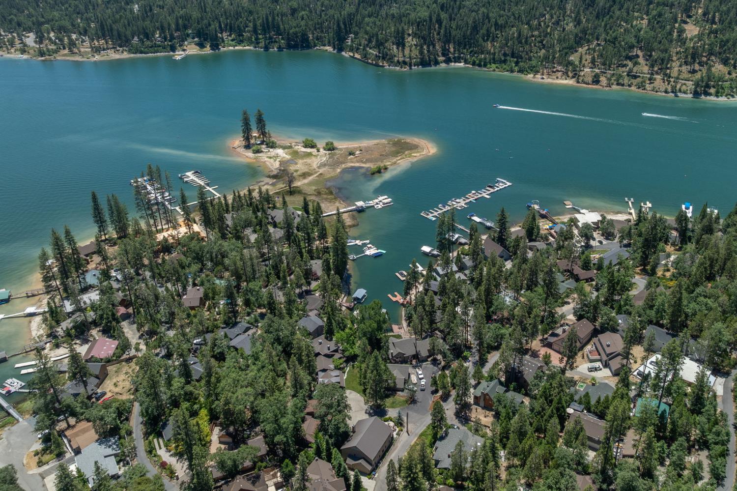 39162 Manzanita, Bass Lake, CA 93604