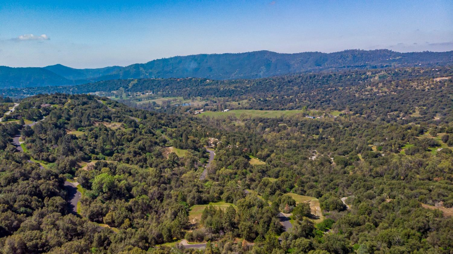 9 Valley Oak Dr, Ahwahnee, CA 93601