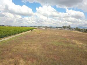 7116 Avenue 416, Dinuba, CA 93618