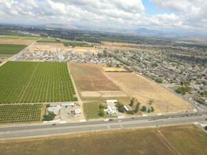 7116 Avenue 416, Dinuba, CA 93618