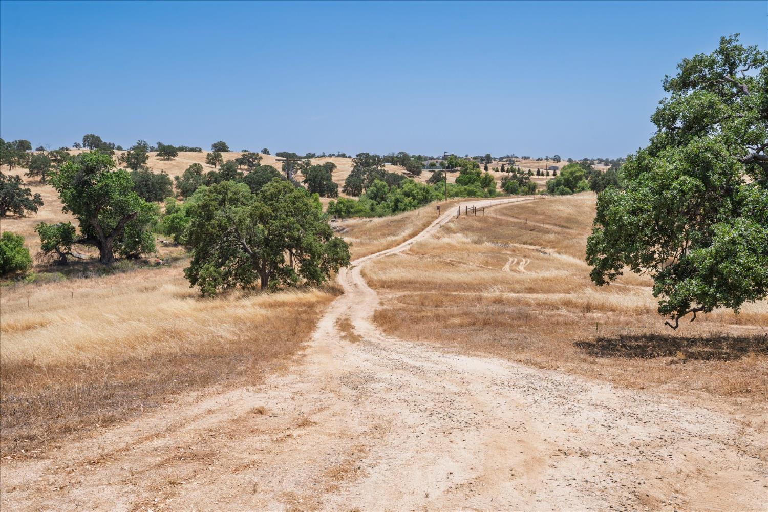 26667 Road 407, Raymond, CA 93653