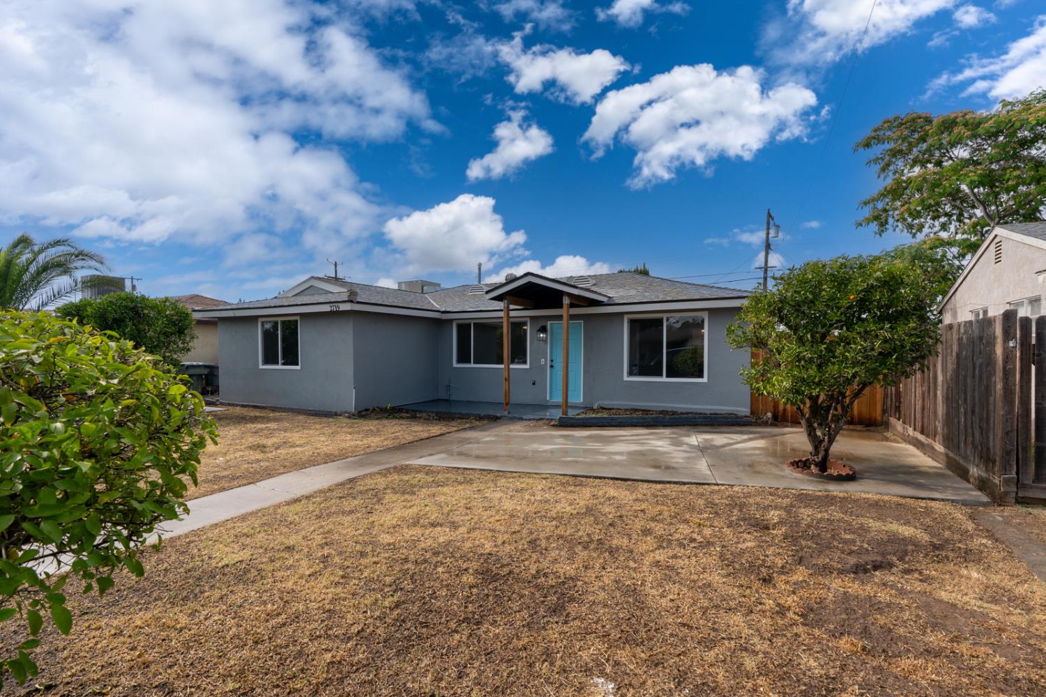 2719 E Norwich Ave, Fresno, CA 93726