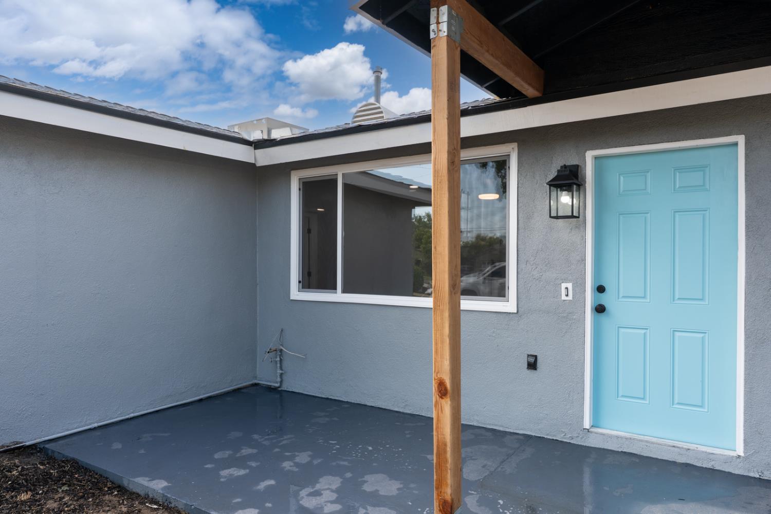 2719 E Norwich Ave, Fresno, CA 93726