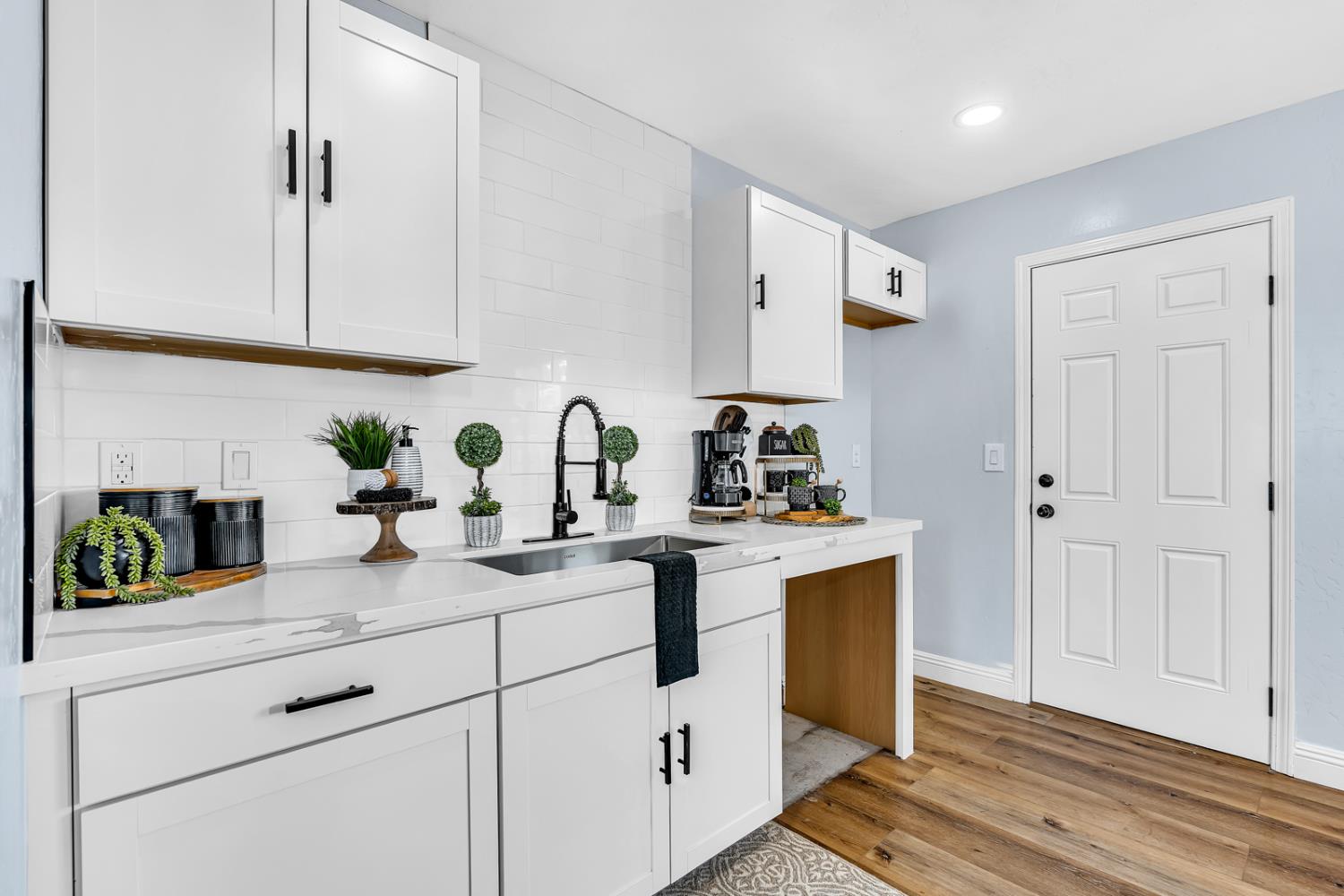 2719 E Norwich Ave, Fresno, CA 93726