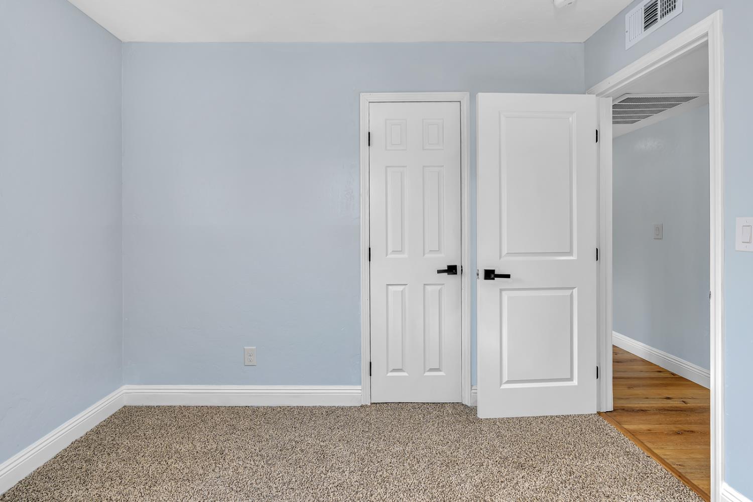 2719 E Norwich Ave, Fresno, CA 93726