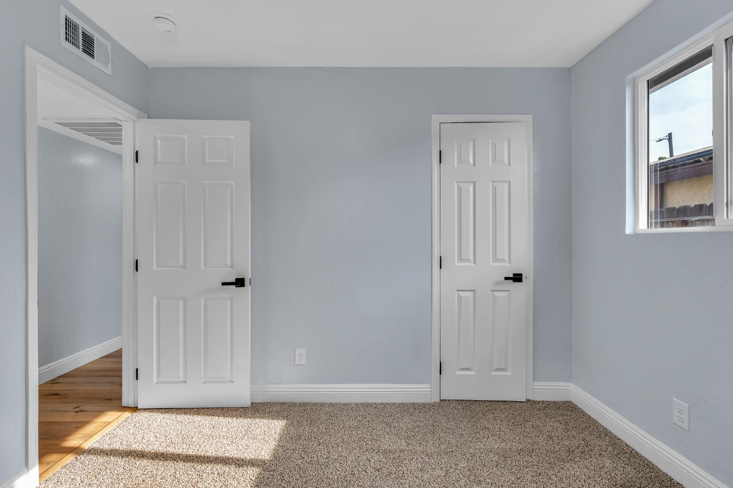 2719 E Norwich Ave, Fresno, CA 93726