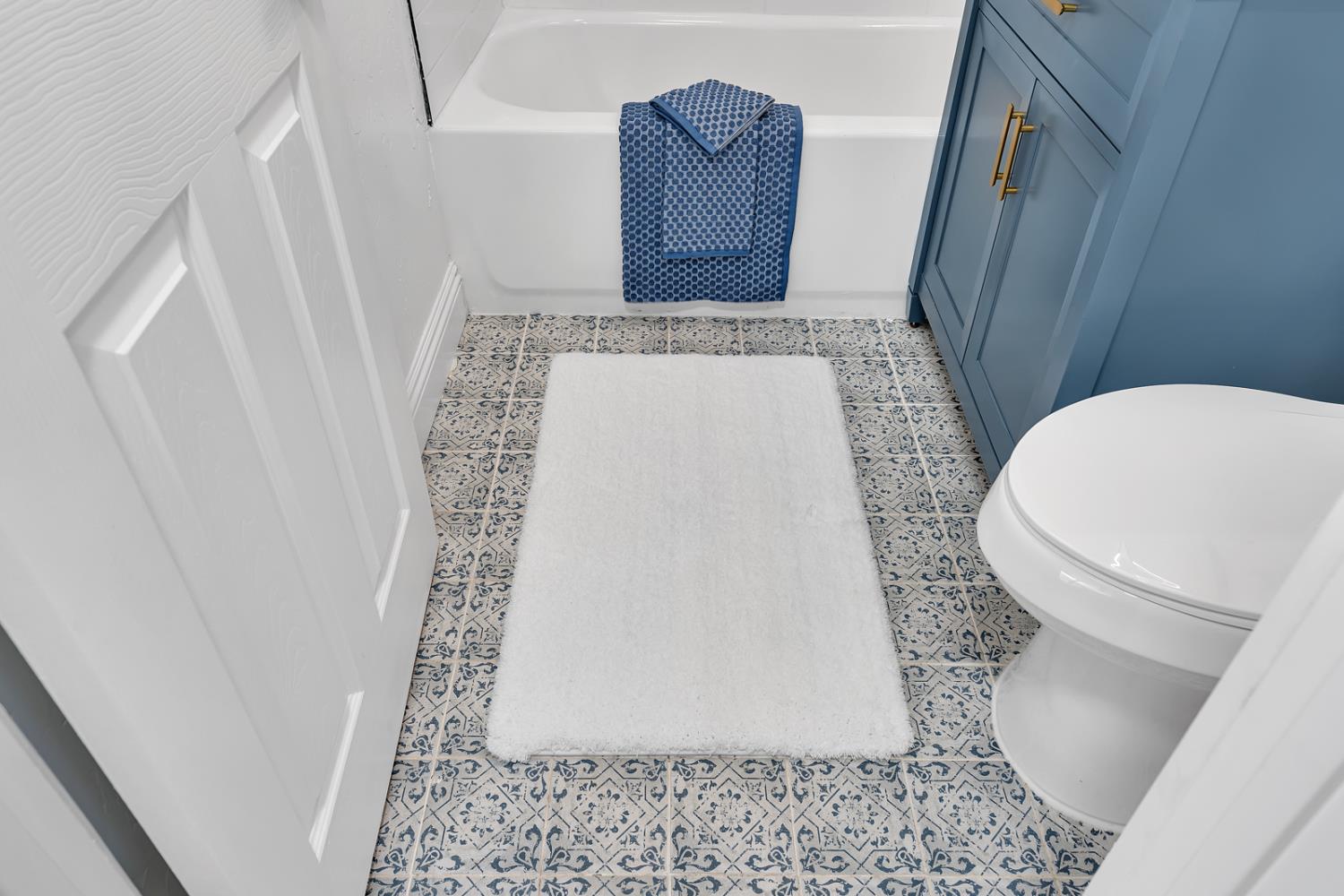 2719 E Norwich Ave, Fresno, CA 93726