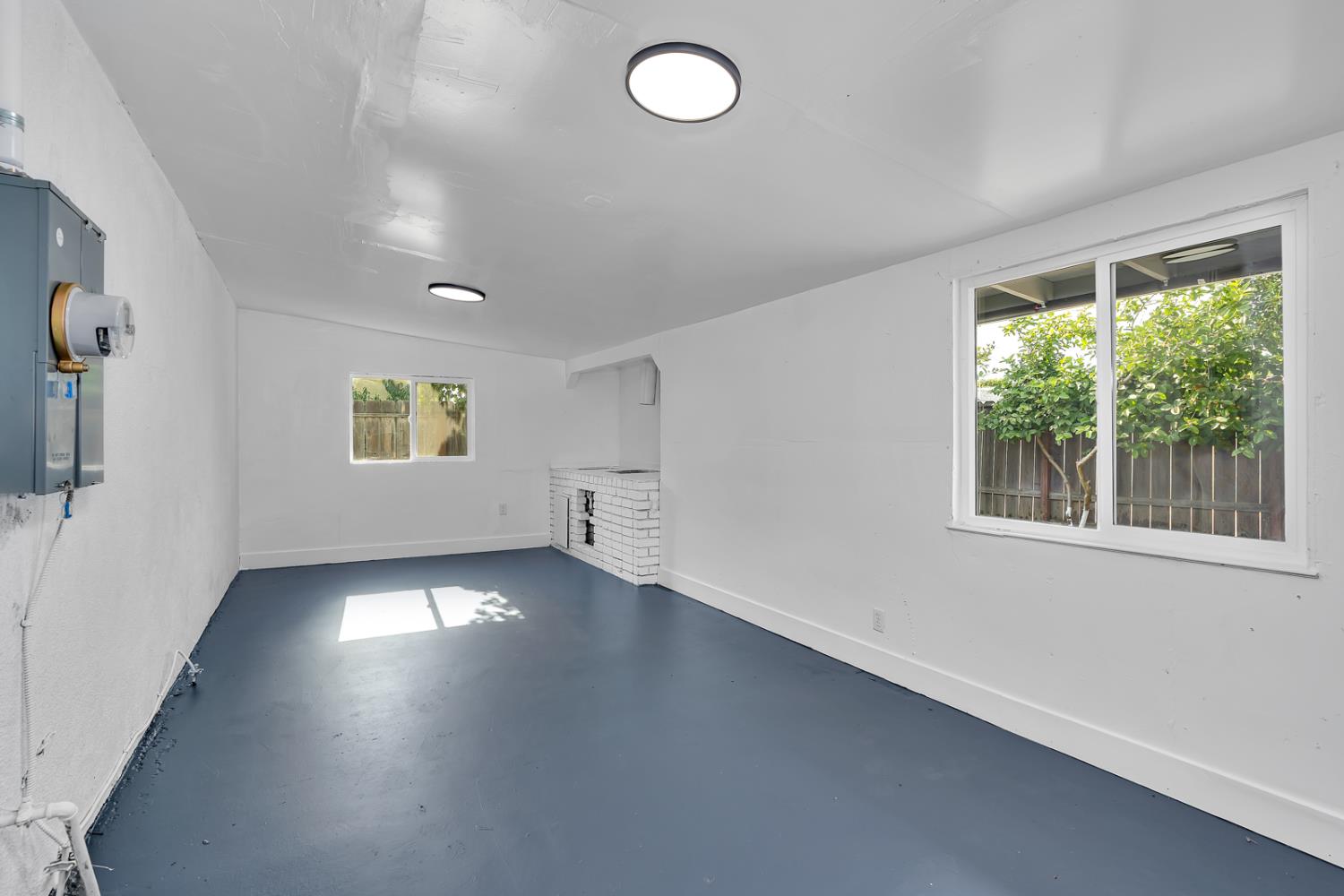 2719 E Norwich Ave, Fresno, CA 93726