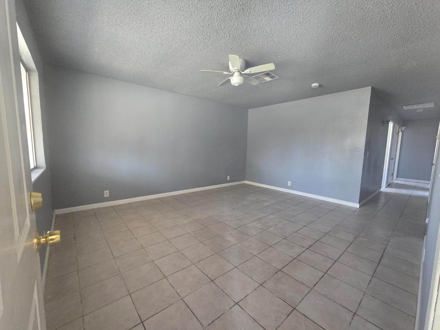 924 W Myers, Fresno, CA 93706