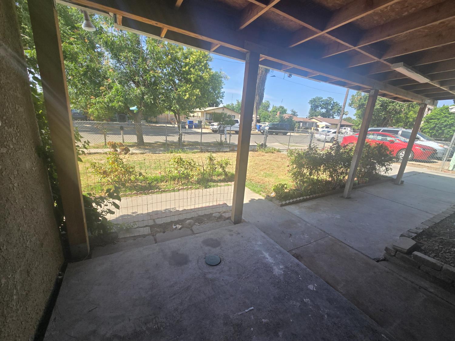 924 W Myers, Fresno, CA 93706