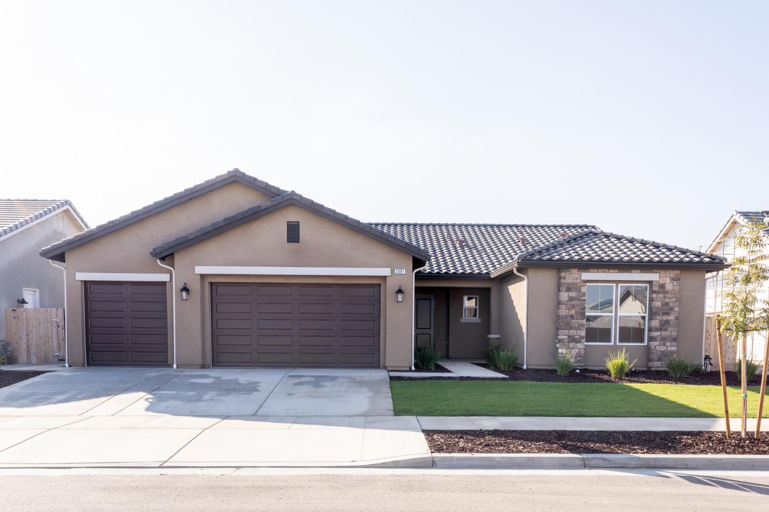 3081 19th St, Kingsburg, CA 93631