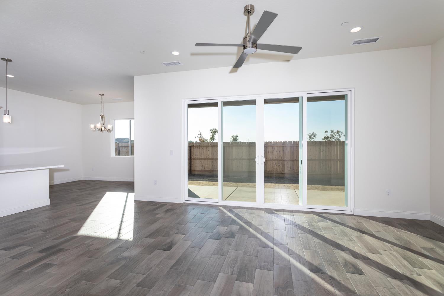 3081 19th St, Kingsburg, CA 93631