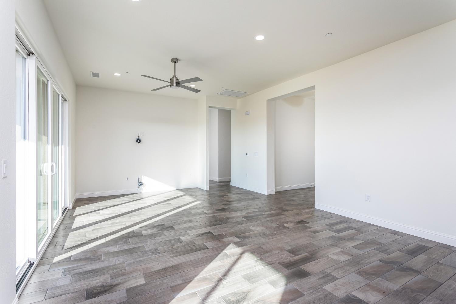 3081 19th St, Kingsburg, CA 93631