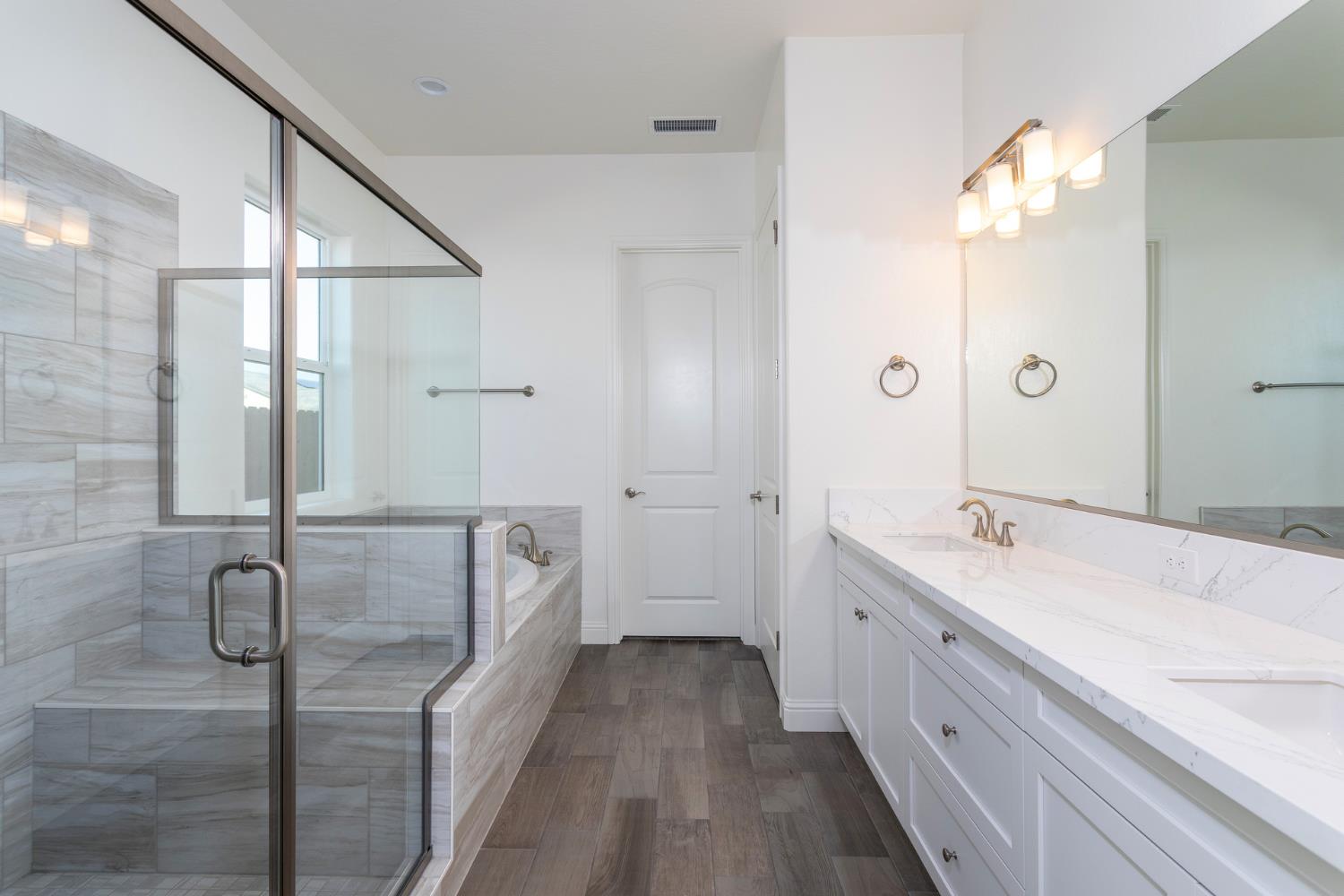 3081 19th St, Kingsburg, CA 93631