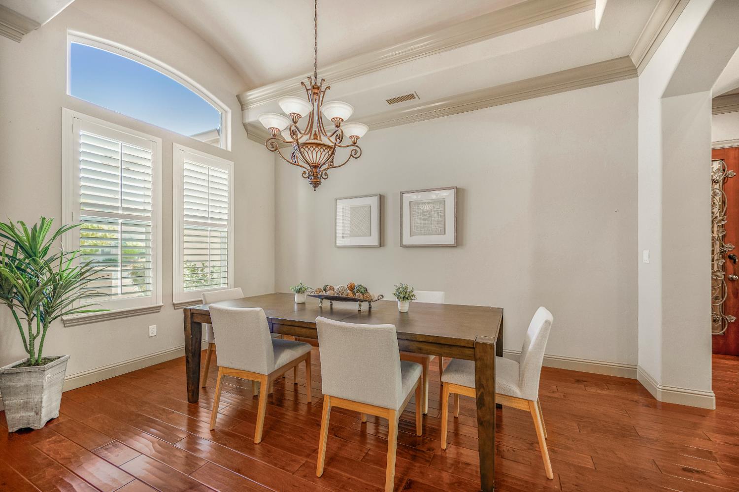 2136 E Royal Dornoch Ave, Fresno, CA 93730