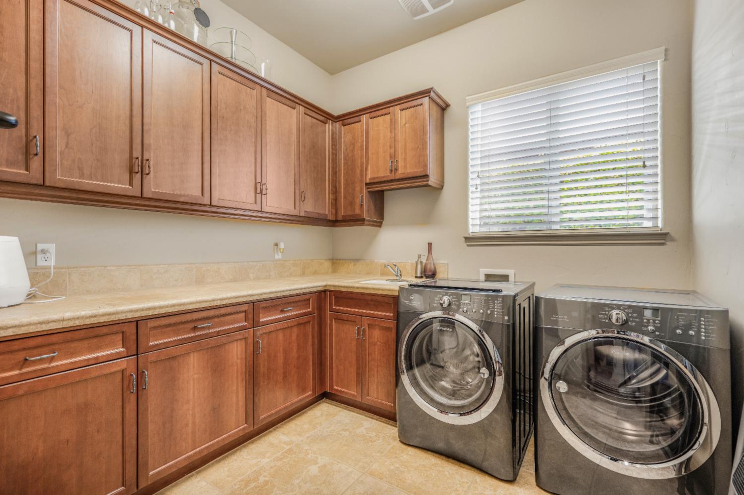 2136 E Royal Dornoch Ave, Fresno, CA 93730