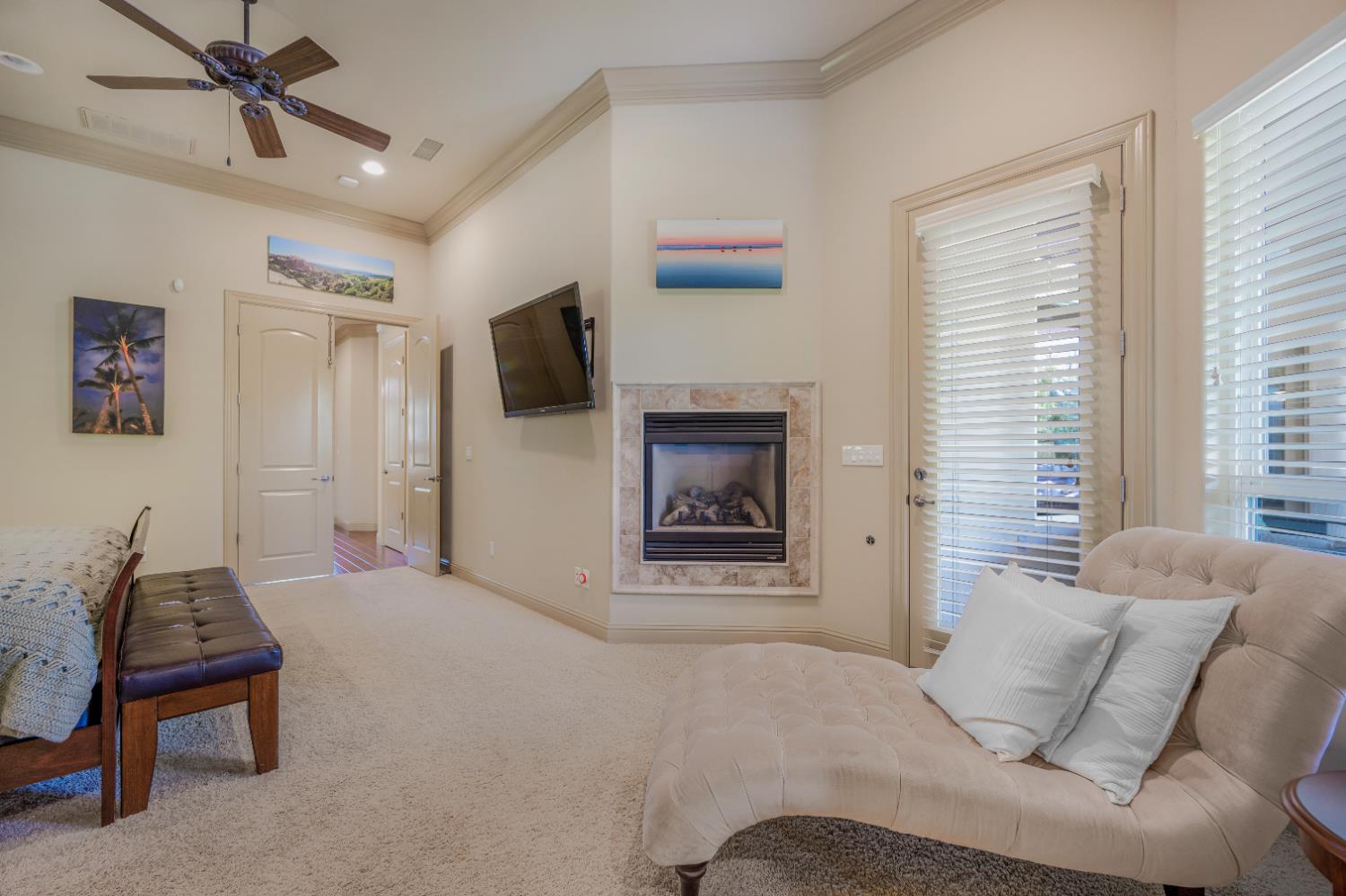 2136 E Royal Dornoch Ave, Fresno, CA 93730