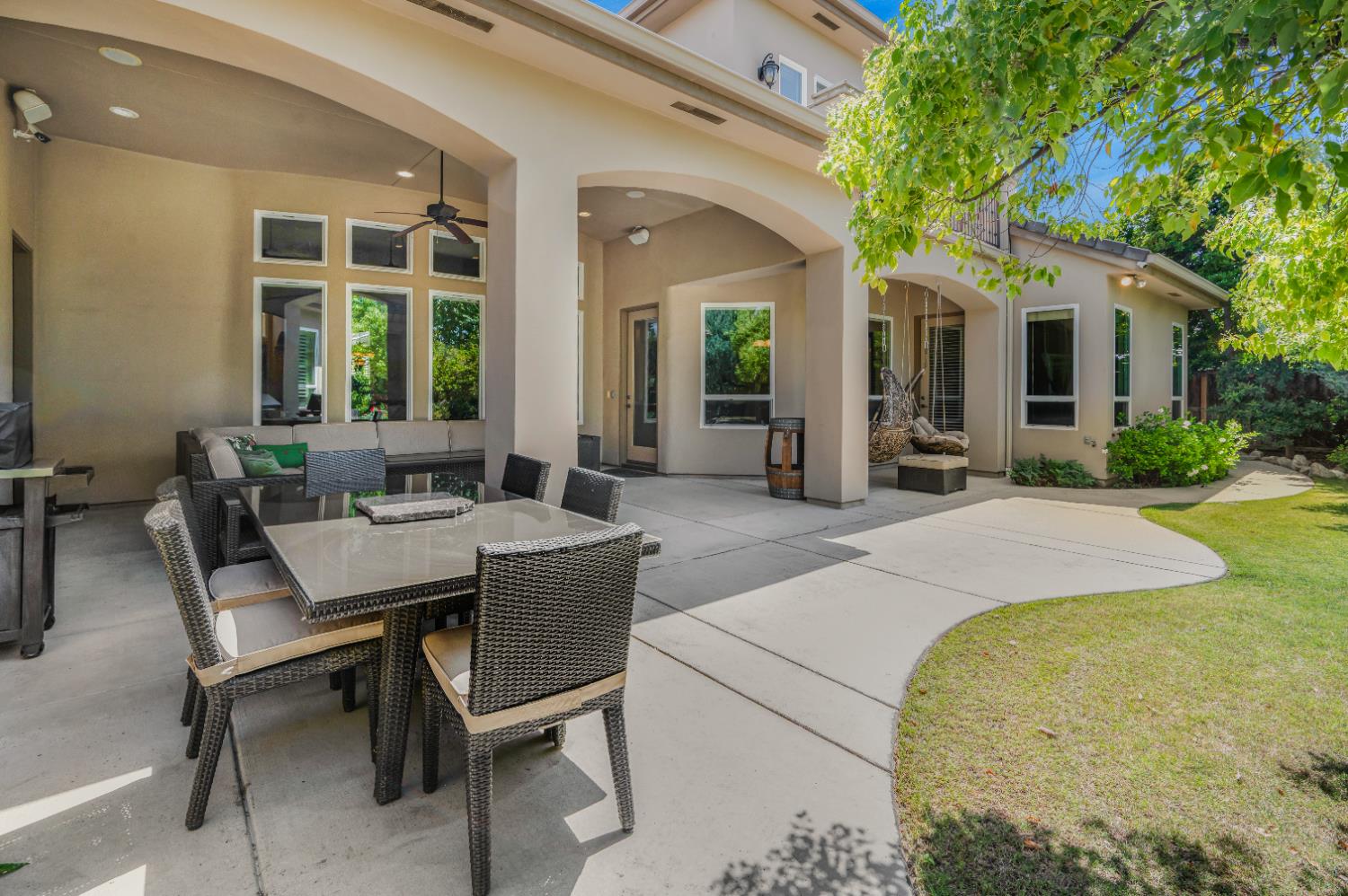 2136 E Royal Dornoch Ave, Fresno, CA 93730