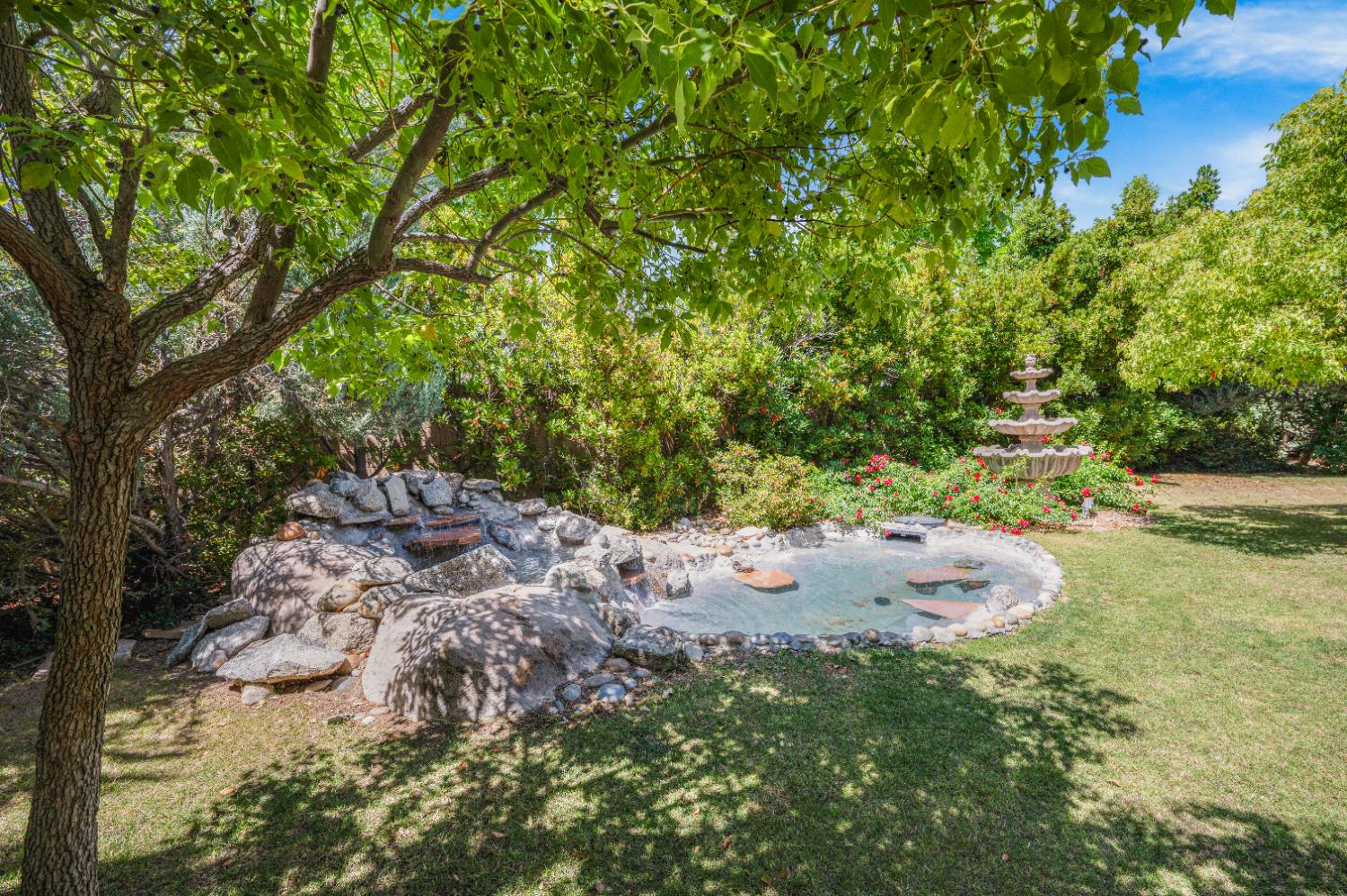 2136 E Royal Dornoch Ave, Fresno, CA 93730