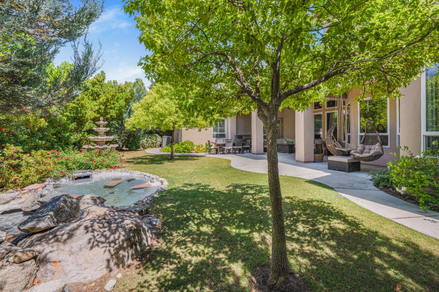 2136 E Royal Dornoch Ave, Fresno, CA 93730