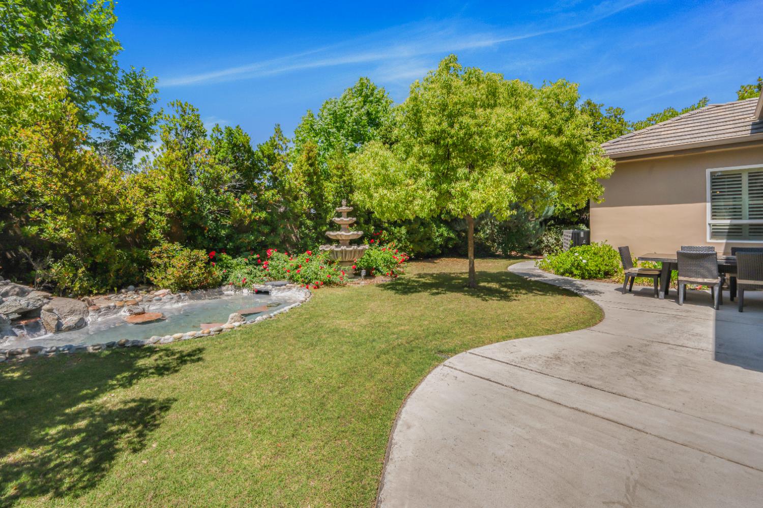 2136 E Royal Dornoch Ave, Fresno, CA 93730