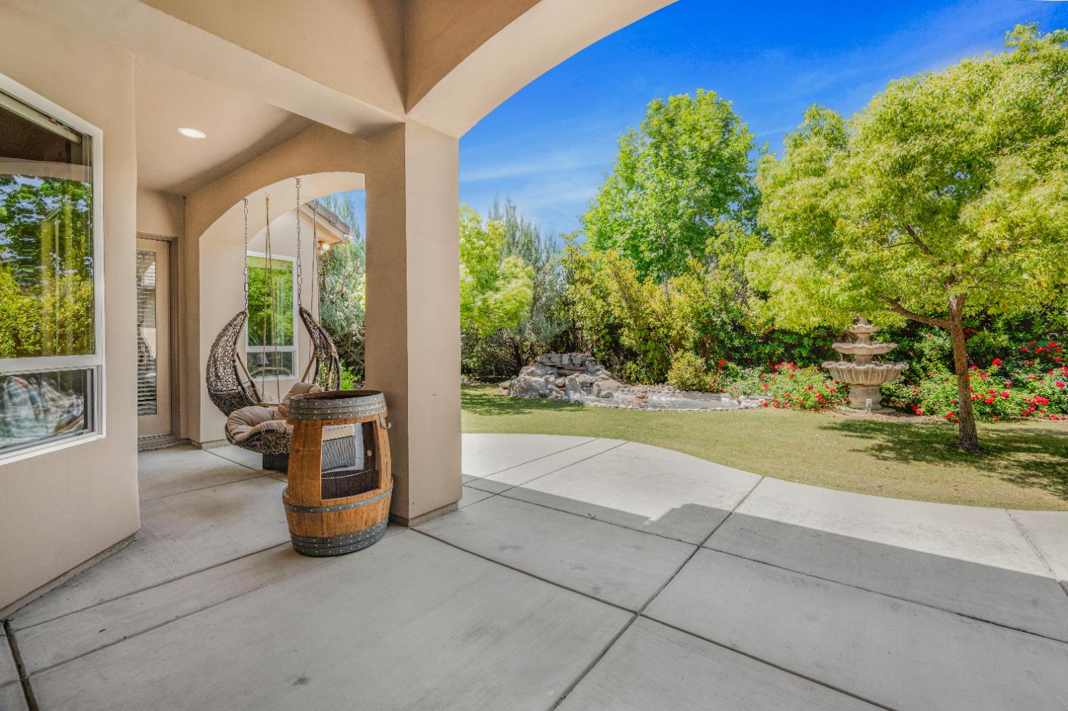 2136 E Royal Dornoch Ave, Fresno, CA 93730