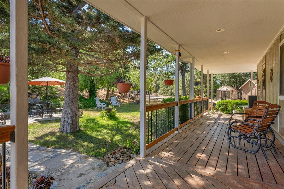 46281 Eastwood Dr S, Oakhurst, CA 93644