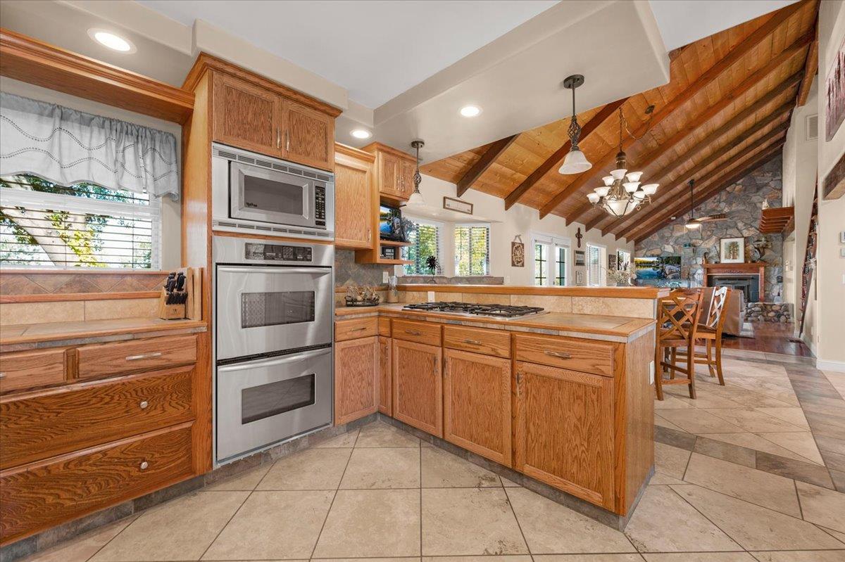 46281 Eastwood Dr S, Oakhurst, CA 93644