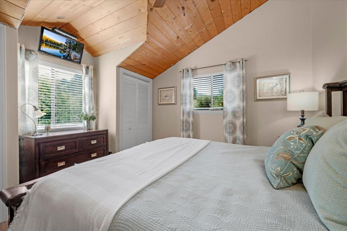 46281 Eastwood Dr S, Oakhurst, CA 93644