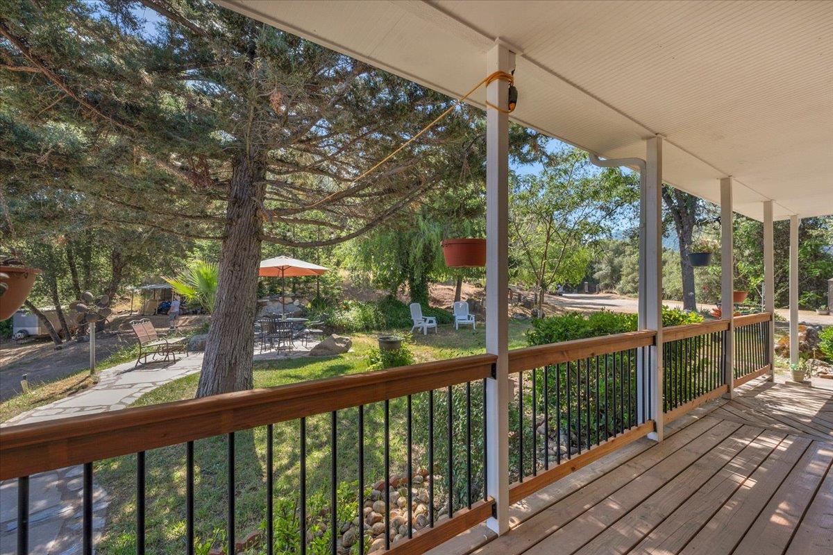 46281 Eastwood Dr S, Oakhurst, CA 93644