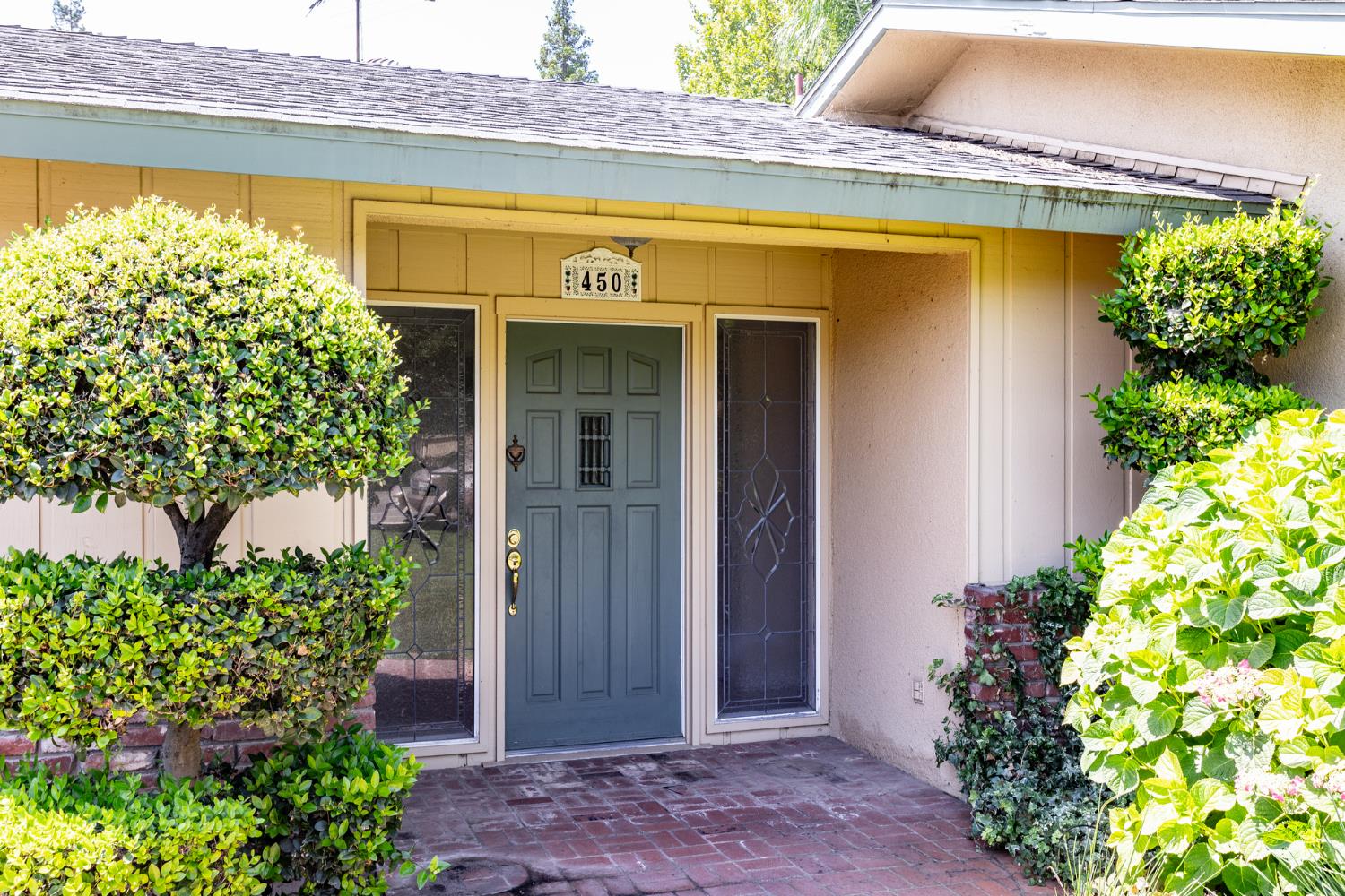 450 W Alluvial Ave, Clovis, CA 93611