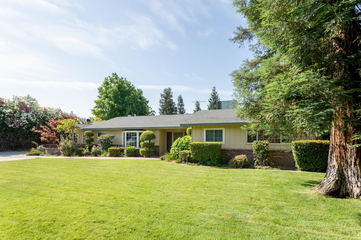 450 W Alluvial Ave, Clovis, CA 93611