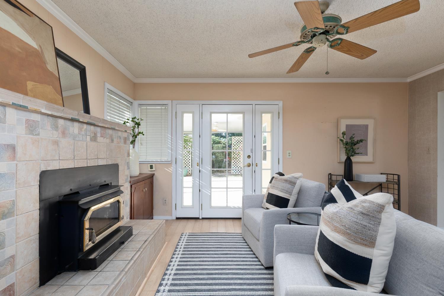 450 W Alluvial Ave, Clovis, CA 93611