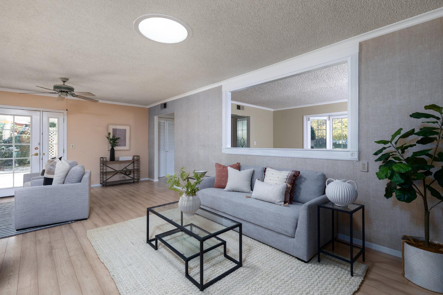 450 W Alluvial Ave, Clovis, CA 93611