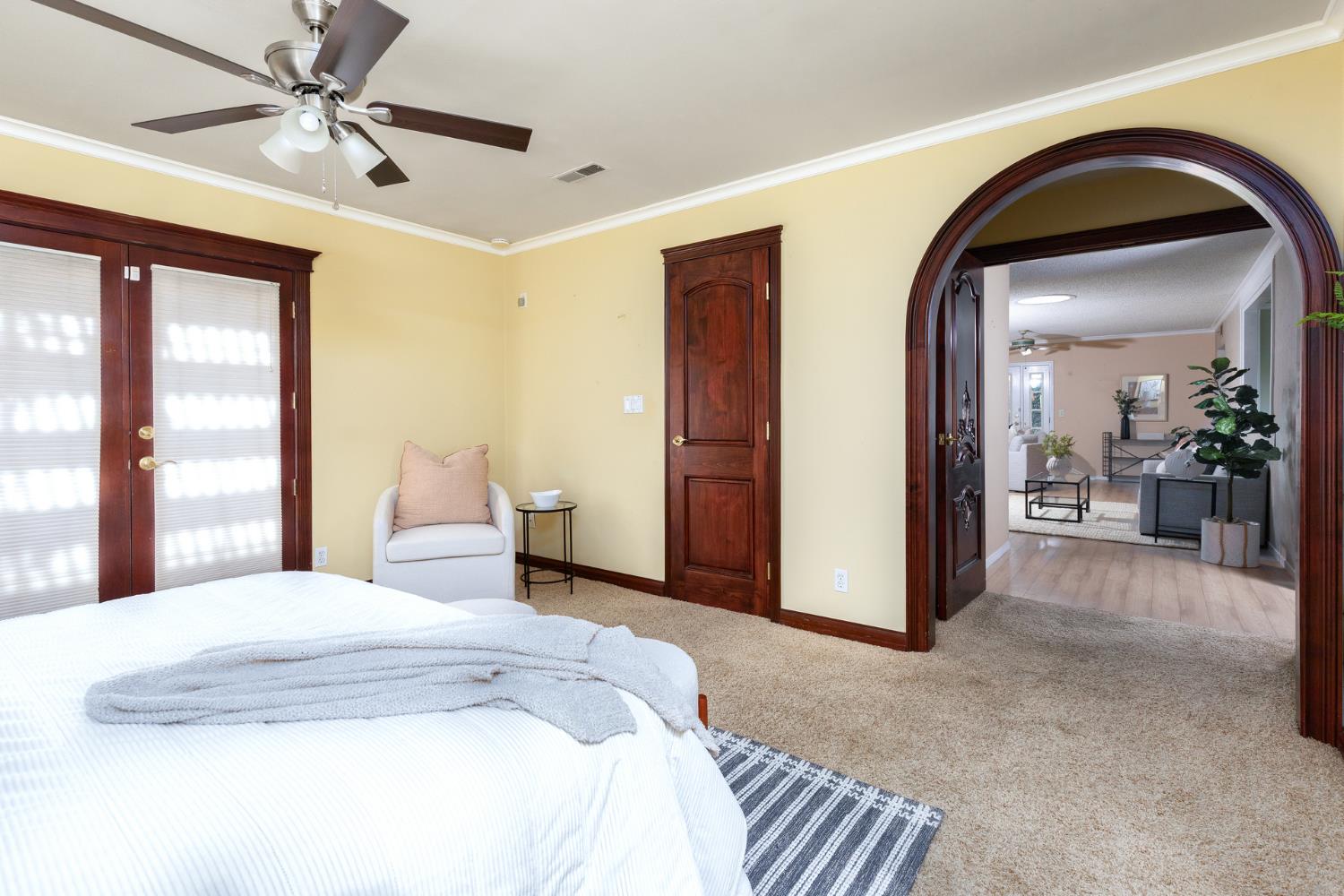 450 W Alluvial Ave, Clovis, CA 93611