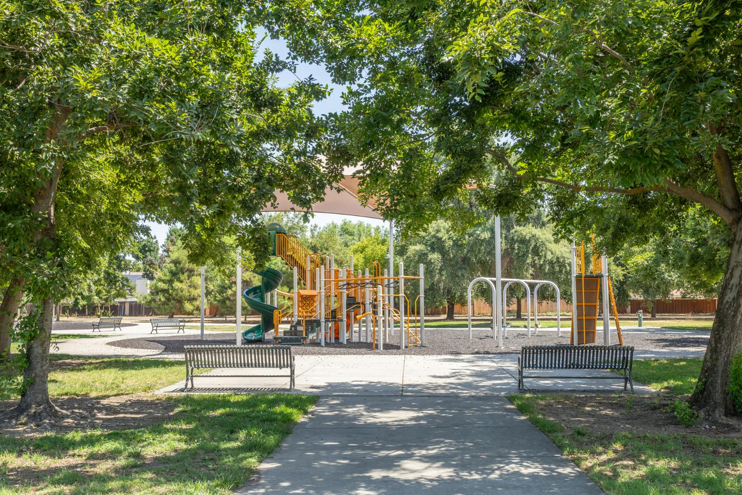 450 W Alluvial Ave, Clovis, CA 93611