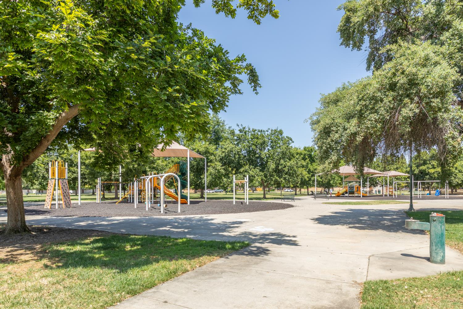 450 W Alluvial Ave, Clovis, CA 93611