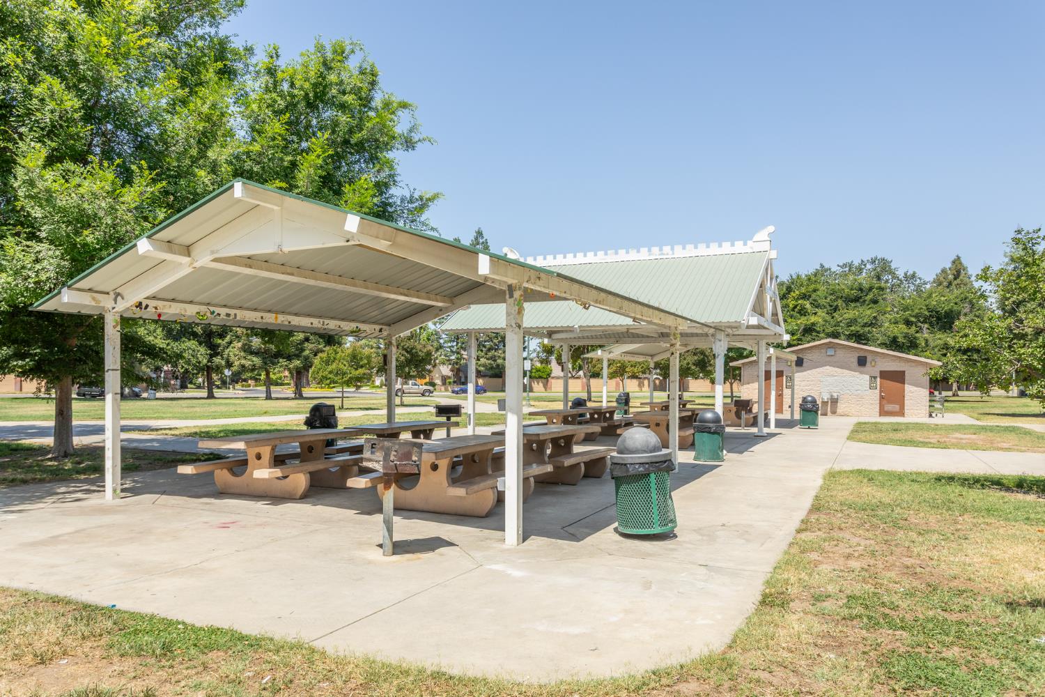 450 W Alluvial Ave, Clovis, CA 93611