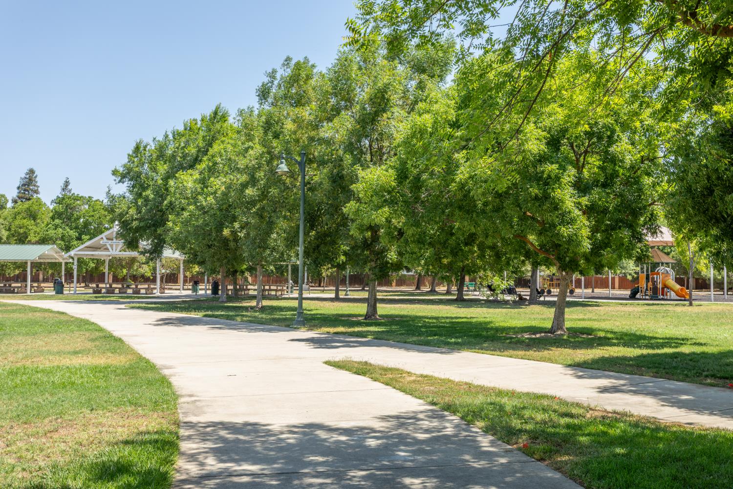 450 W Alluvial Ave, Clovis, CA 93611