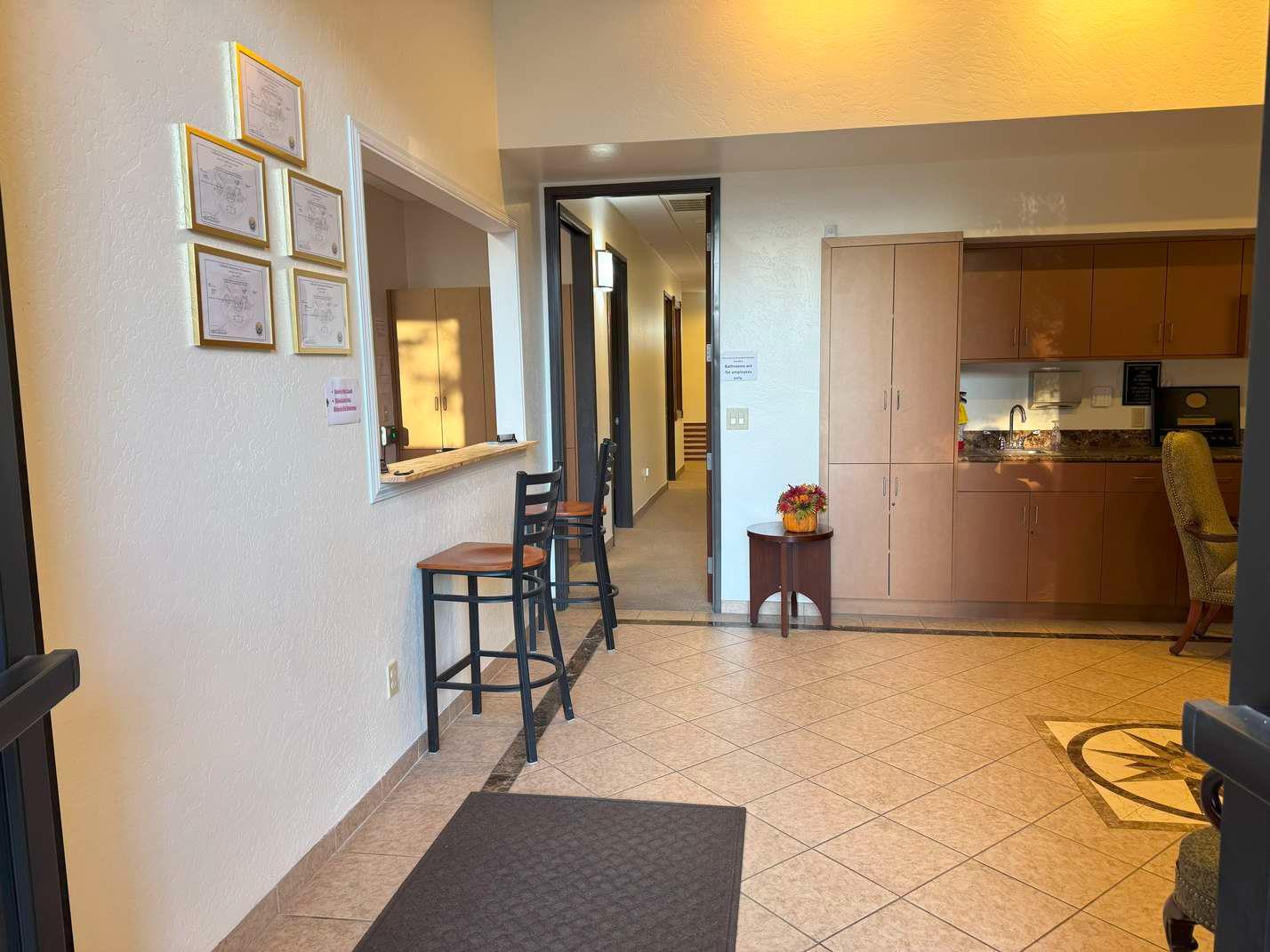 475 E Almond Ave, Madera, CA 93637