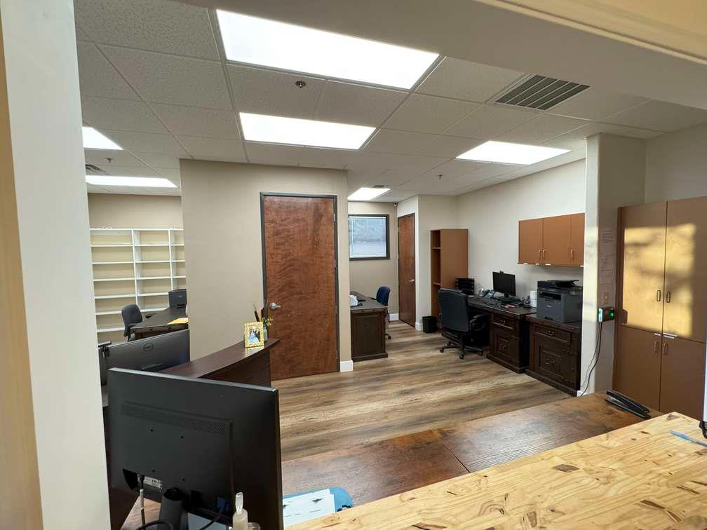 475 E Almond Ave, Madera, CA 93637