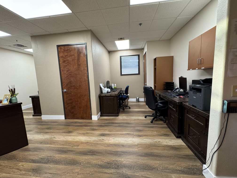 475 E Almond Ave, Madera, CA 93637