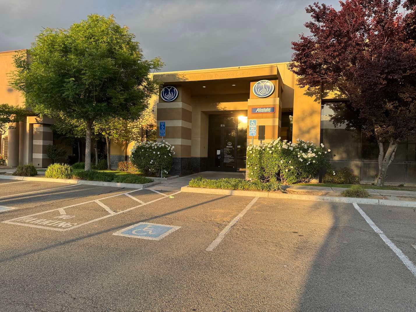 475 E Almond Ave, Madera, CA 93637