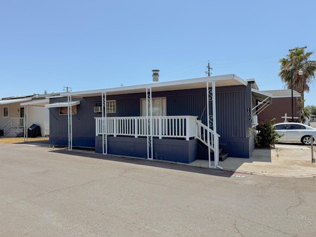 1898 E Gettysburg Ave #107, Fresno, CA 93726