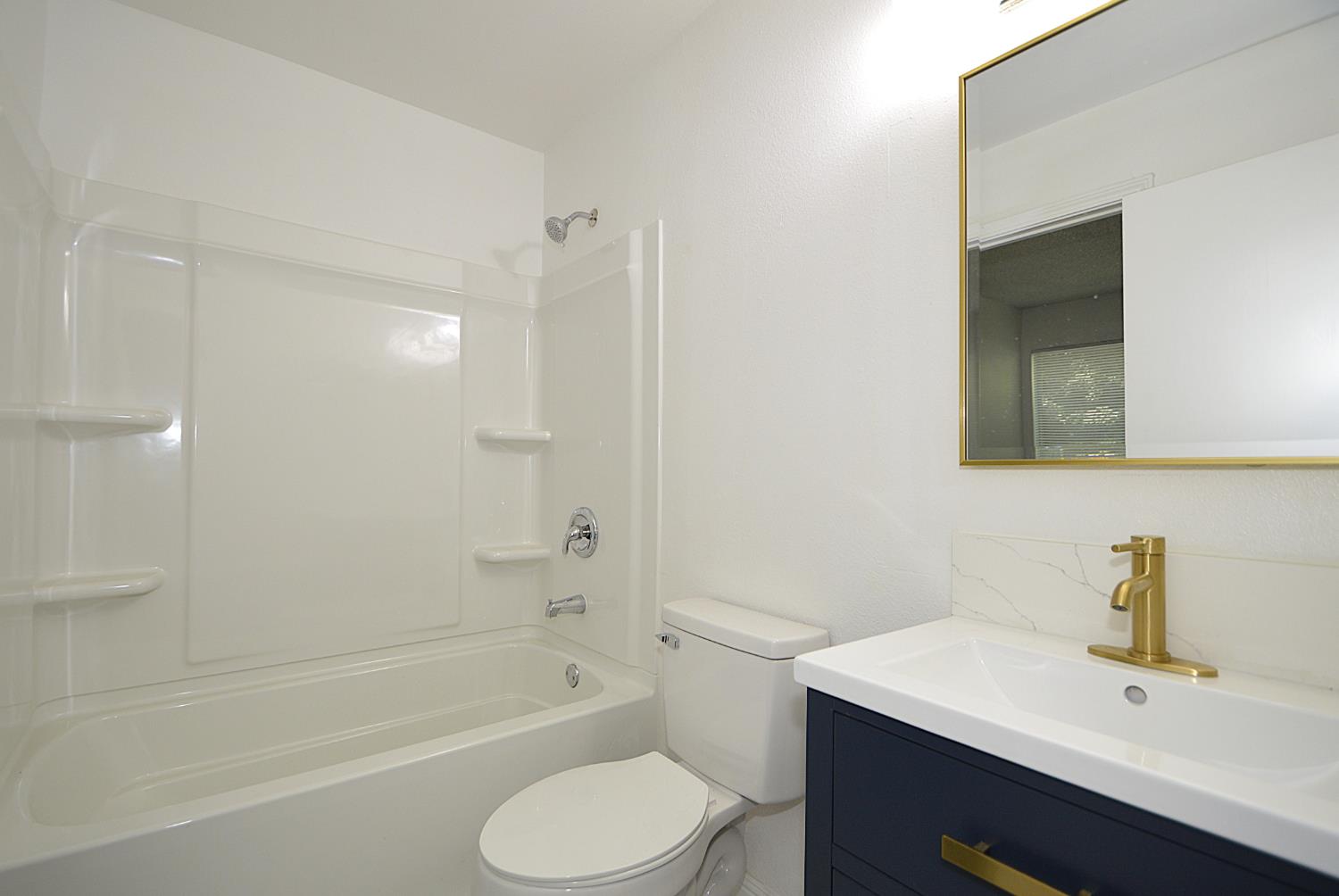 4779 N Cedar Ave ##109, Fresno, CA 93726